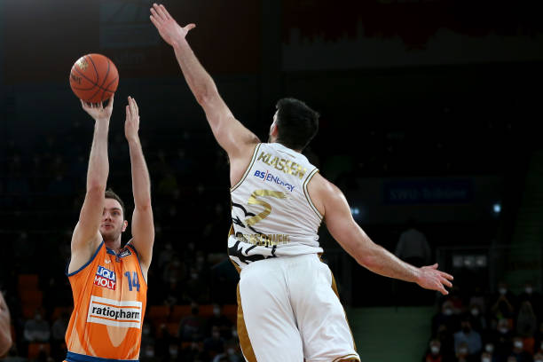 球员锦标赛8强出炉！中国仅占1席位，肖国栋成独.