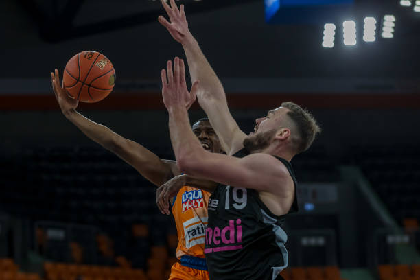 因光芒而止 因光芒而止