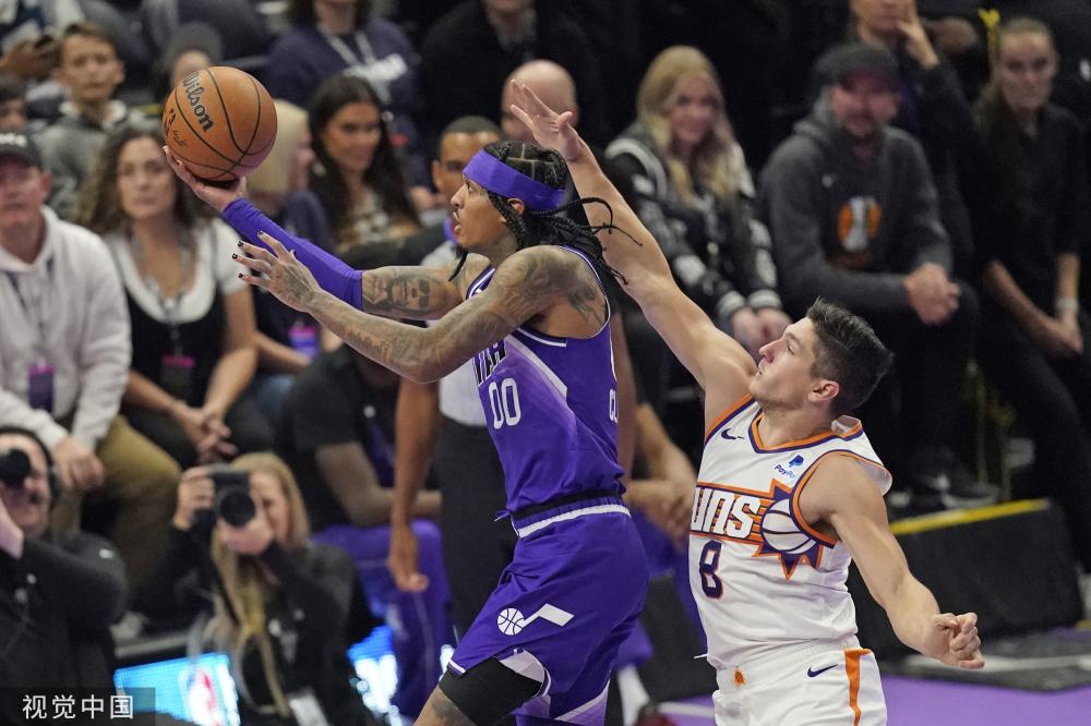 全国春季游泳锦标赛：张展硕收获第三金